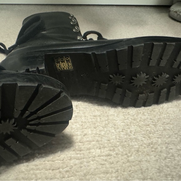 Stuart Weitzman Laceup Combat Boot - Picture 9 of 11